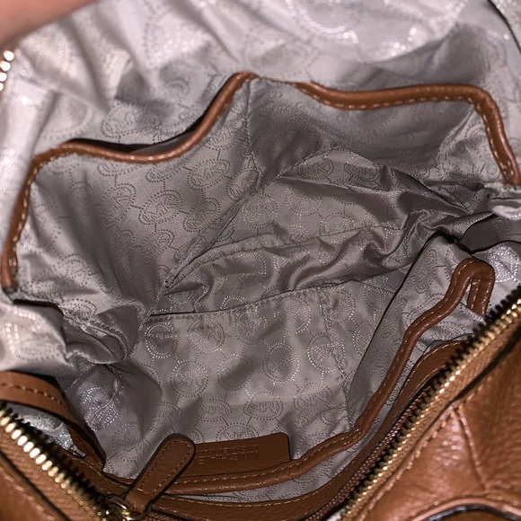 Michael Kors Handbag - Picture 2 of 4